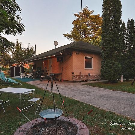 Dunakanyar, Szentendrei Sziget Szamoca Vendeghaz Horany Telen Nyaron Szigetmonostor 外观 照片