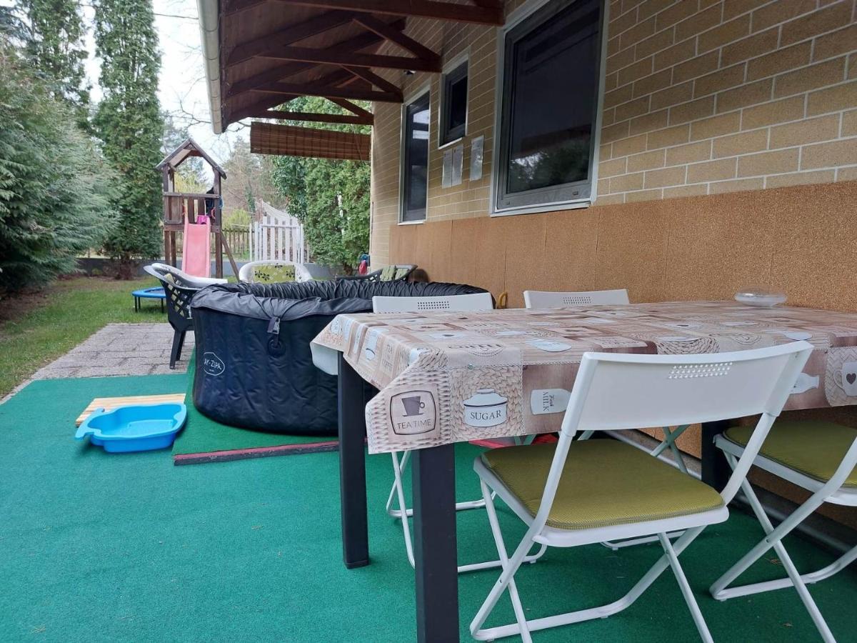 Dunakanyar, Szentendrei Sziget Szamoca Vendeghaz Horany Telen Nyaron Szigetmonostor 外观 照片